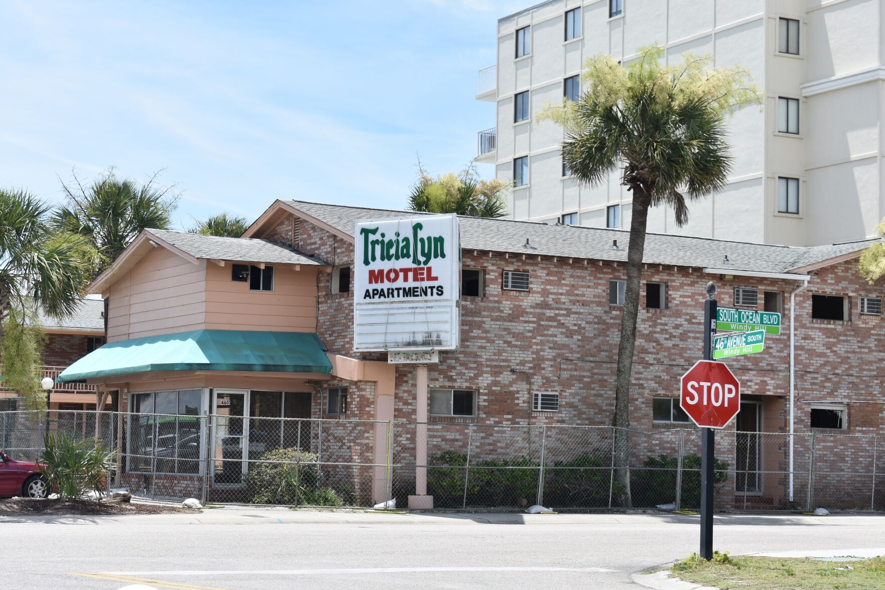 North Myrtle Beach motel to become parking lot, Carolina Forest restaurant closes